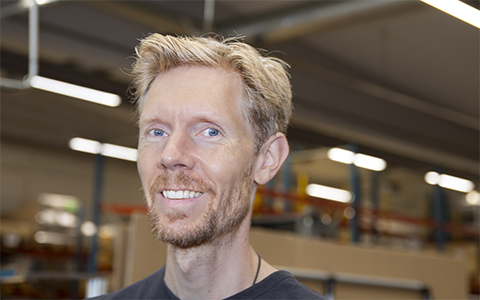 JSME ESBE, AMBASADOR JONNY HEDSTRÖM